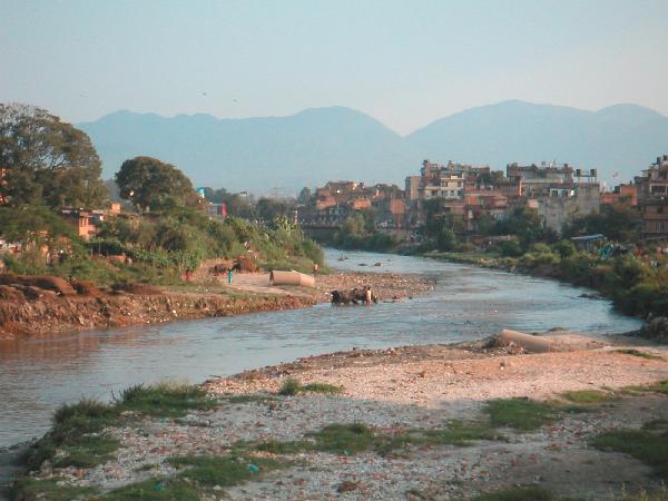 6ne017_Kathmandu11_rivier