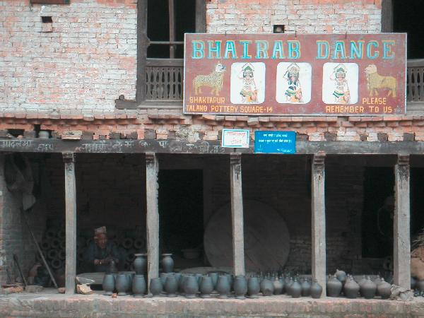 6ne250_Bhaktapur_28_PotterySquare_bord