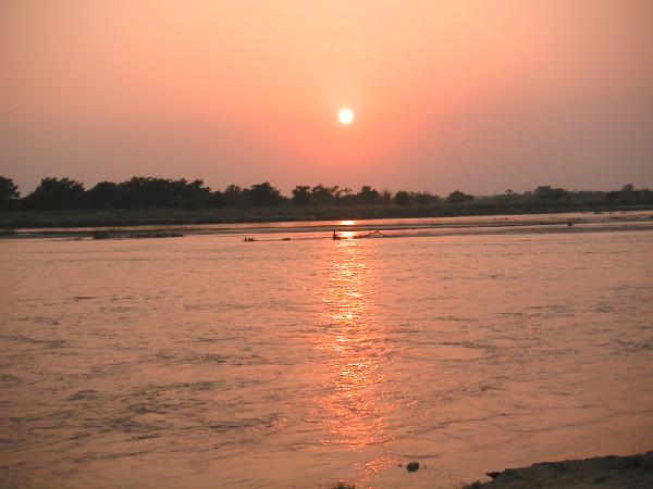 6ne314_Chitwan_zonsondergang01